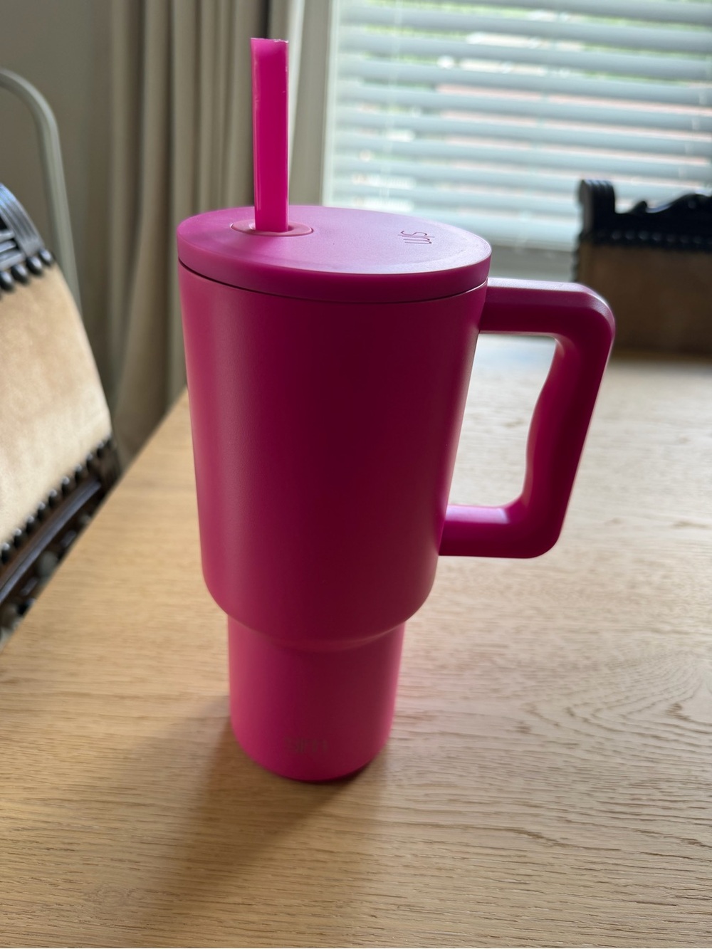 Hot/Cold Travel Tumbler with Handle and Straw - Pink
